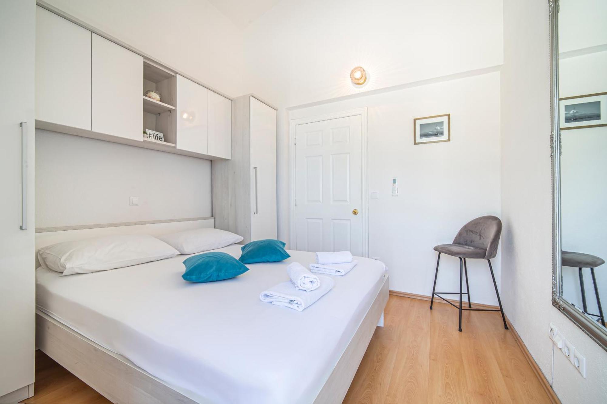 Apartments Emilija Makarska Luaran gambar