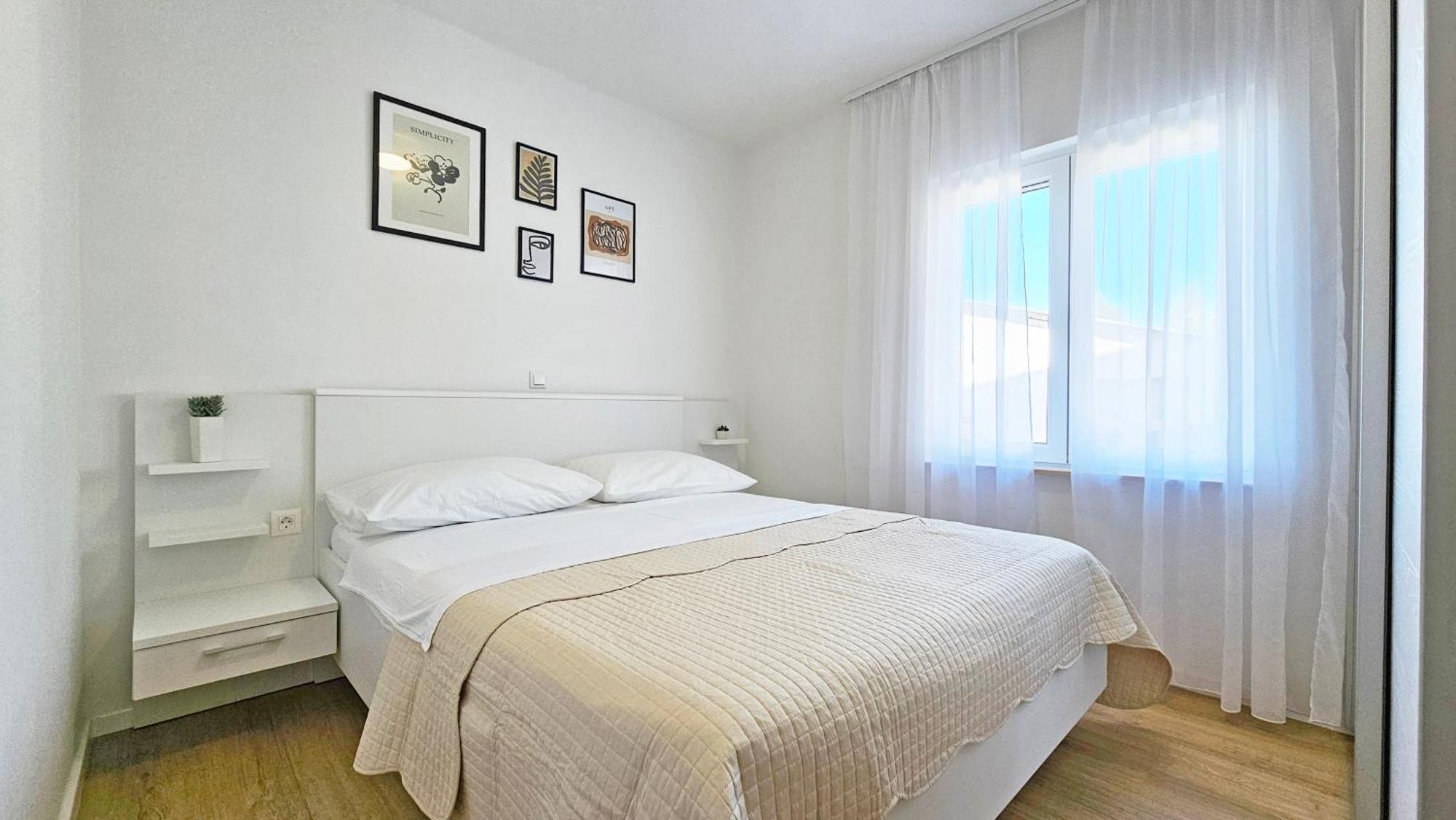 Apartments Emilija Makarska Luaran gambar