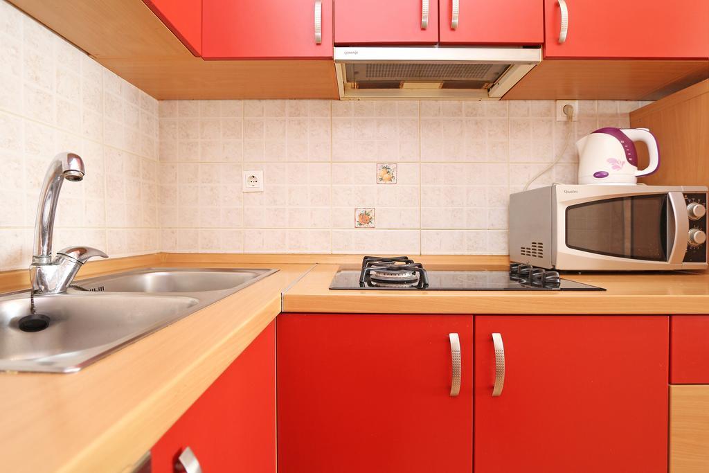 Apartments Emilija Makarska Luaran gambar